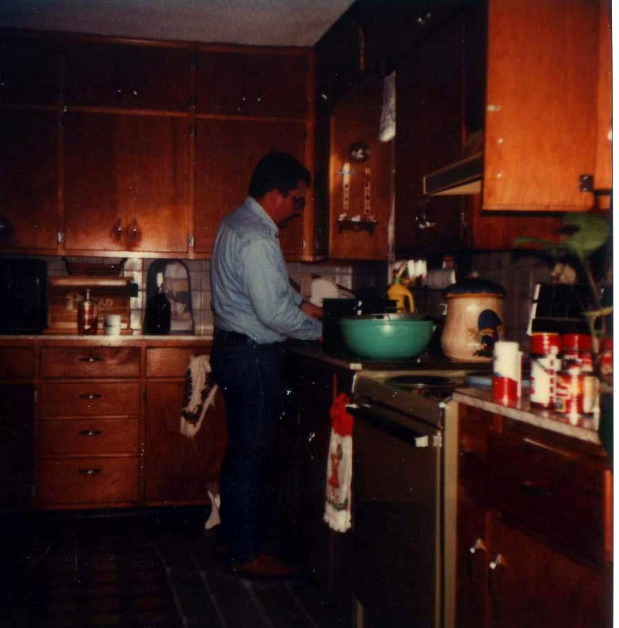 Dennis Cooking 1996