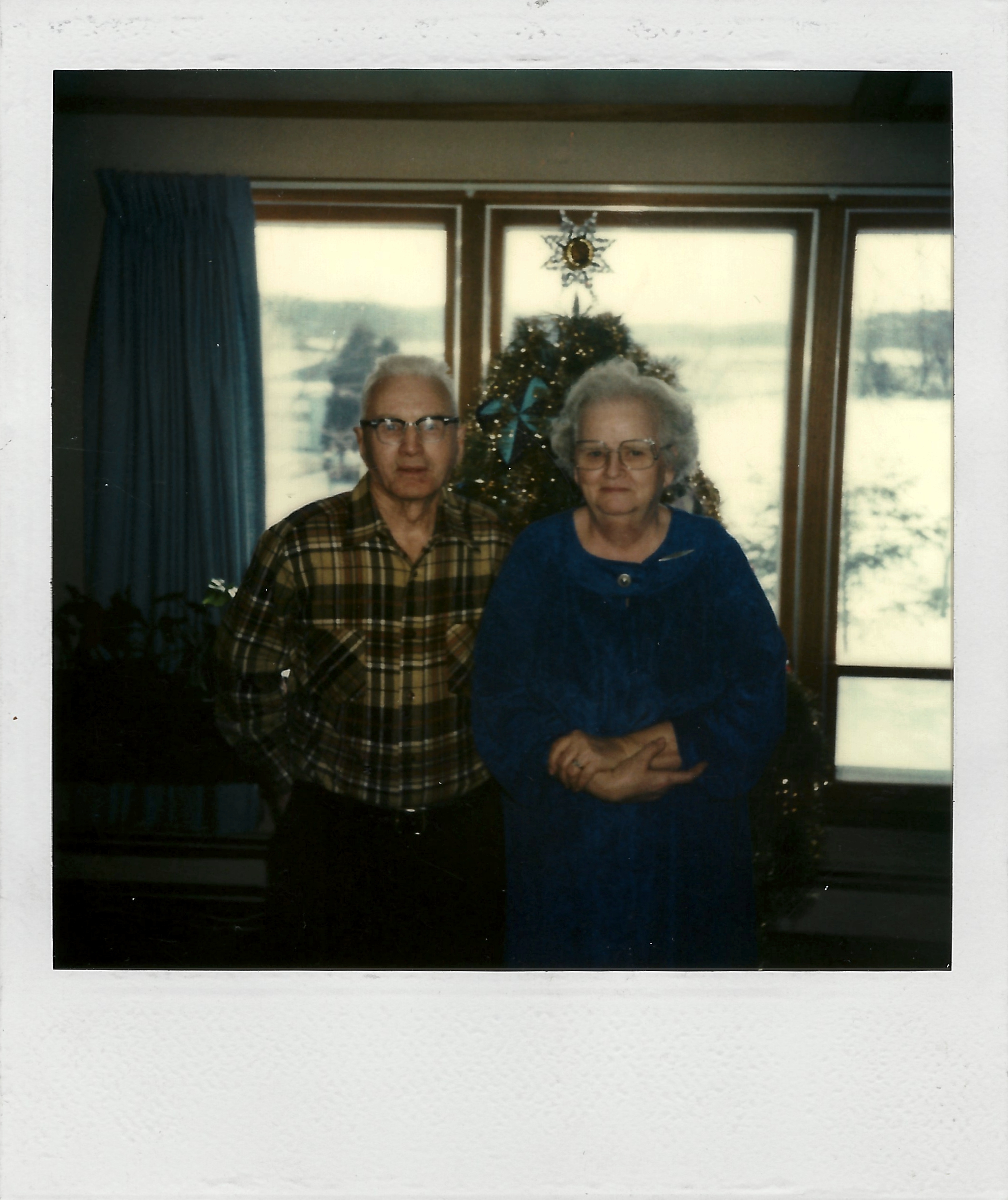 Ma and Pa Hillestad in their Rio Wisconsin Home