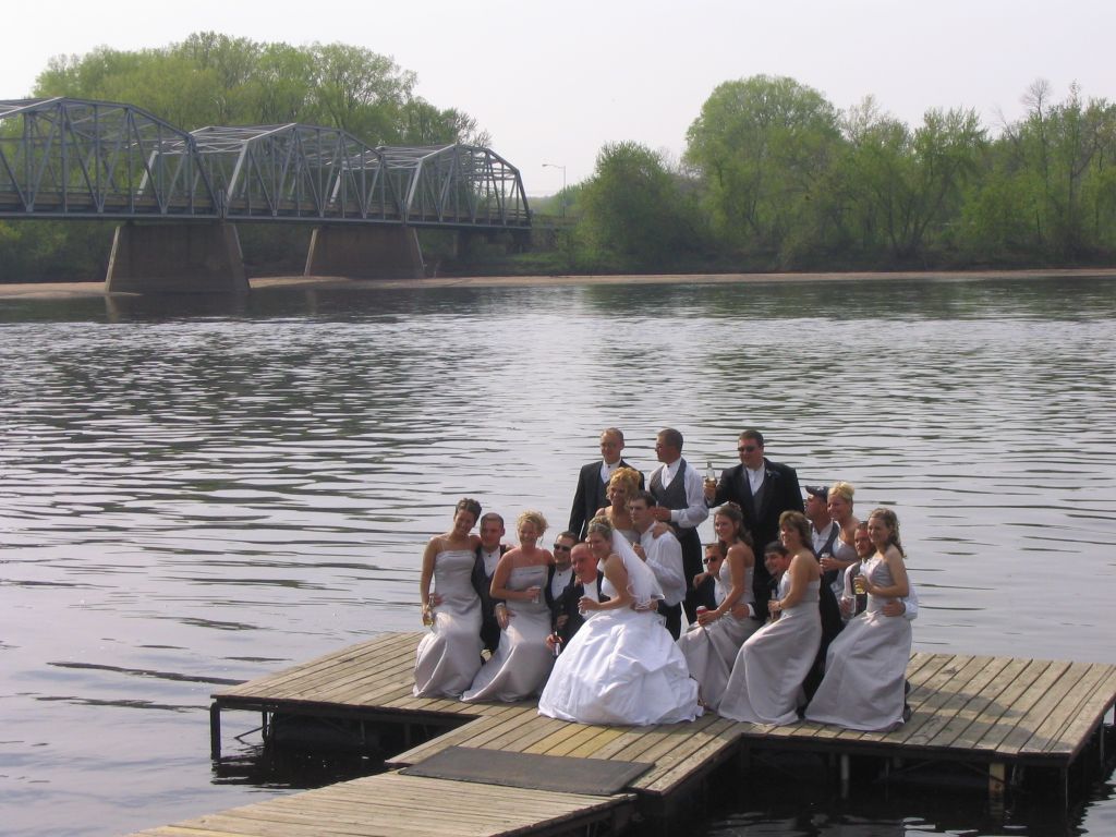 Wedding party on the Chippewa River