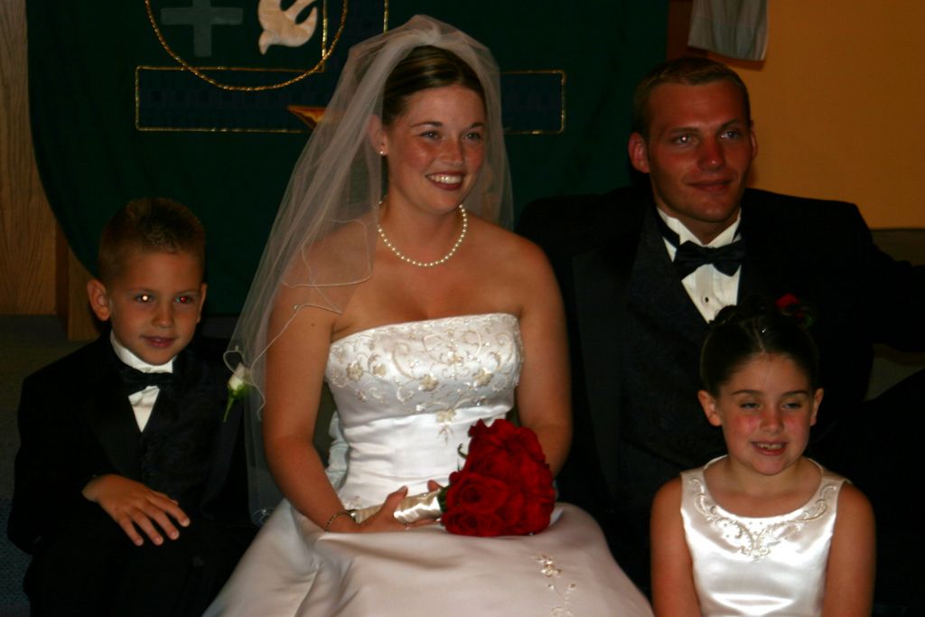 Newly weds Justin and Julia with flower girl and ring bearer