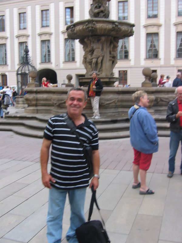 Helton at a fountain in Prague 2006