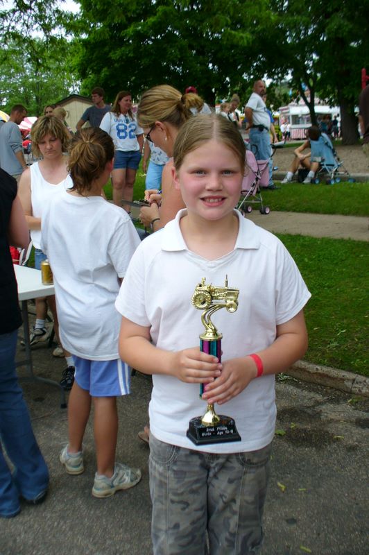 Kelsey wins a prize during Durand Days 2008