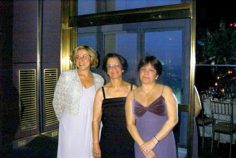 Donna Salua, Vicentina and Heloisa