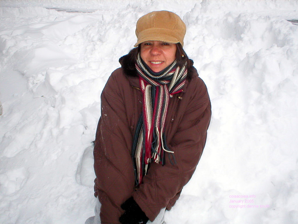 Heloisa in the snow