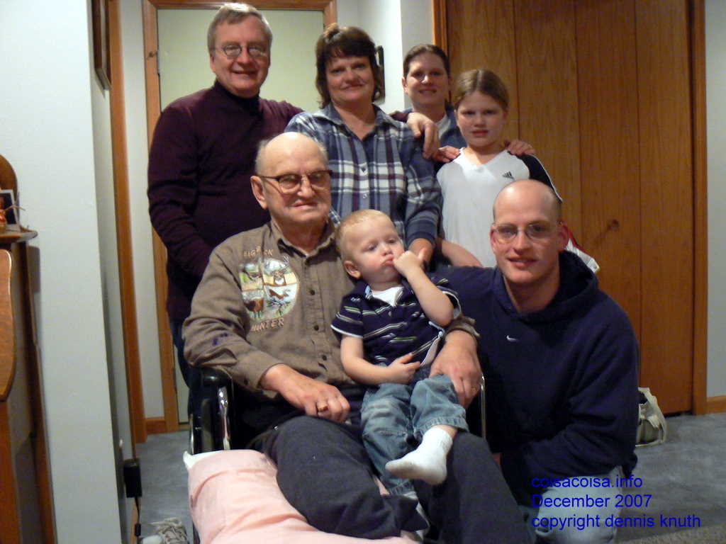 Great grandpa John Knuth with family Christmas 2007