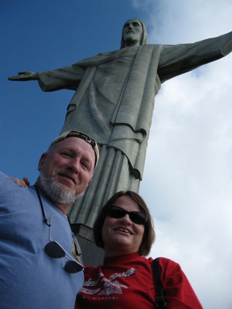 Happy tourists at Corcovado