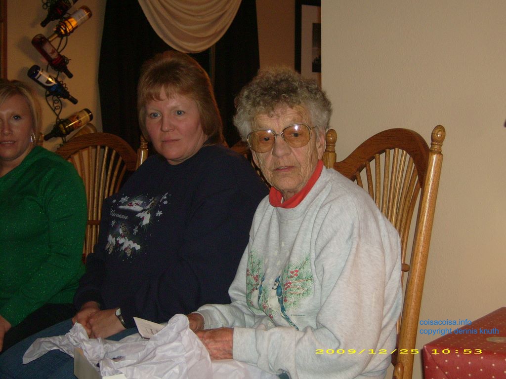 Half Kelli, Karen and Emogene at Christmas 2009