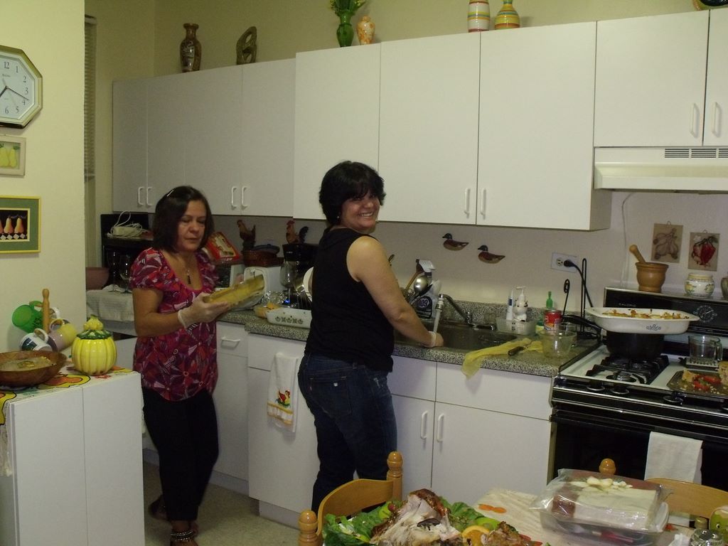 Heloisa and Helenice in Heloisa's Kitchen