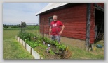 Dennis Knuth with his Straw Bale Garden
